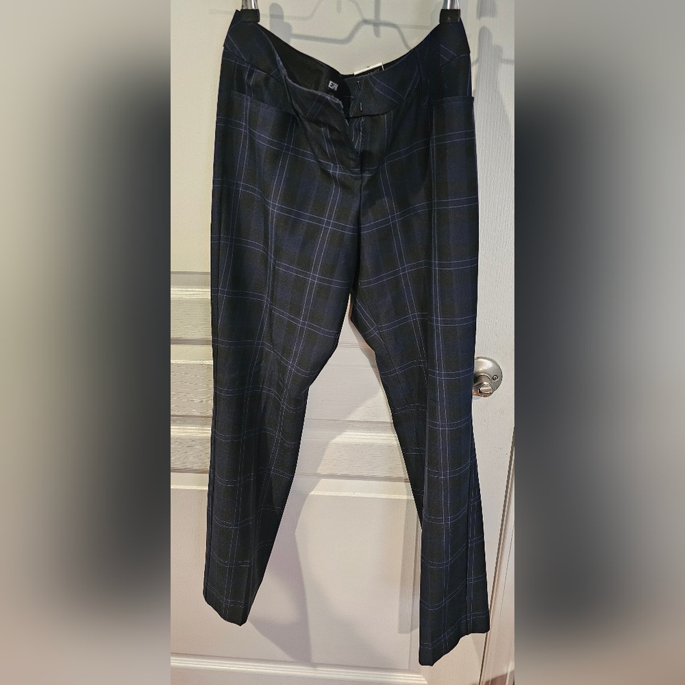 EXPRESS Columnist Slim Navy Black Tartan Plaid Pants NWT